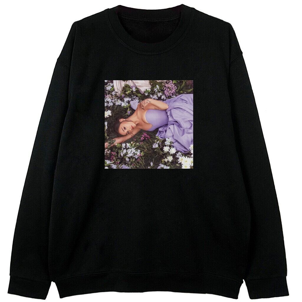 czarna bluza ze zdjęciem ariana grande lavender
