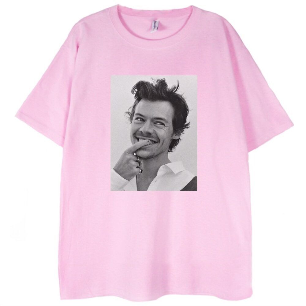 Harry styles - merch dla fanów piosenkarza - odzież i akcesoria