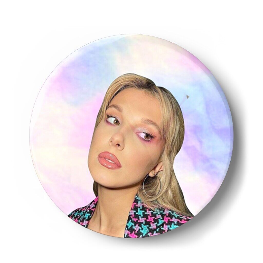 przypinka Millie Bobby Brown Ombre - obrazek 1